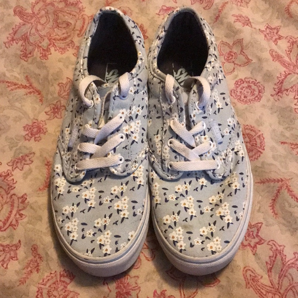 Vans Tennis Shoes size 4.5